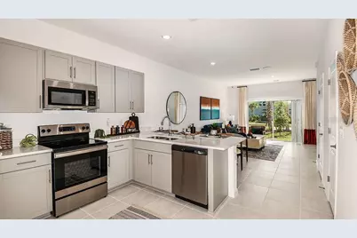 10621 Orbit Terrace, Sarasota, FL 34241 - Photo 9