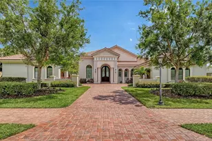 4127 Founders Club Dr, Sarasota, FL 34240 - Photo 3