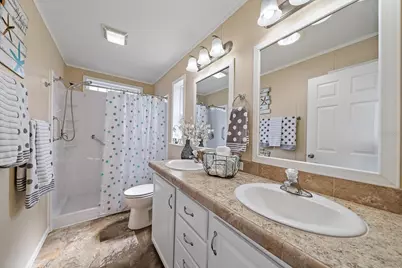 40 Shady Lane #40, Palmetto, FL 34221 - Photo 11