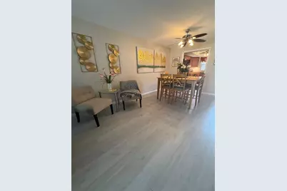 3176 Lake Bayshore Drive #319, Bradenton, FL 34205 - Photo 7