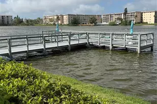 3176 Lake Bayshore Dr, Bradenton, FL 34205 - Photo 31