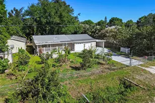 2303 45th St E, Bradenton, FL 34208 - Photo 3