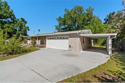 2303 45th Street E, Bradenton, FL 34208 - Photo 7
