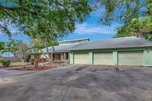 1316 Riverview Cir, Bradenton, FL 34209 - Photo 3
