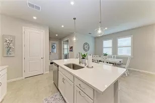 20321 Symphony Pl, Venice, FL 34293 - Photo 15