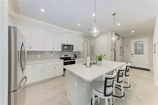 20321 Symphony Pl, Venice, FL 34293 - Photo 11