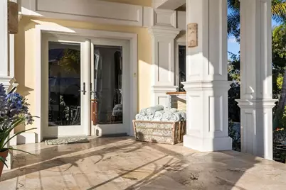 3750 Bayou Louise Lane, Sarasota, FL 34242 - Photo 9