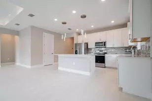 2175 Darley Oak Wy, North Port, FL 34289 - Photo 9