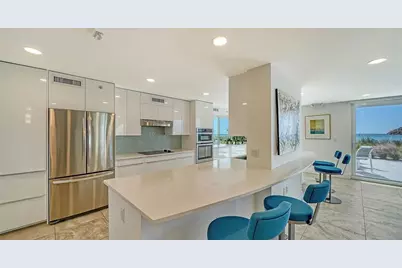 2425 Gulf Of Mexico Drive #14E, Longboat Key, FL 34228 - Photo 33