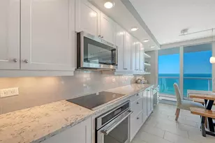 2425 Gulf Of Mexico Dr, Longboat Key, FL 34228 - Photo 9