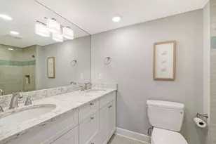 2425 Gulf Of Mexico Dr, Longboat Key, FL 34228 - Photo 21
