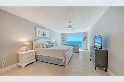 2425 Gulf Of Mexico Drive #14E, Longboat Key, FL 34228 - Photo 11