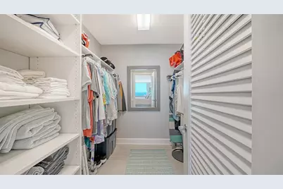 2425 Gulf Of Mexico Drive #14E, Longboat Key, FL 34228 - Photo 15