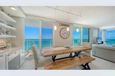 2425 Gulf Of Mexico Drive #14E, Longboat Key, FL 34228 - Photo 9