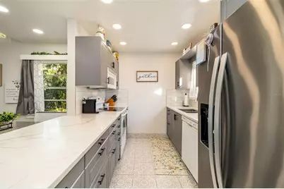 5023 Village Gardens Drive #29, Sarasota, FL 34234 - Photo 9