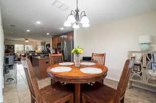7323 Black Walnut Way, Lakewood Ranch, FL 34202 - Photo 9