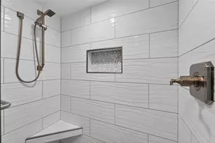 803 Bayport Wy, Longboat Key, FL 34228 - Photo 39