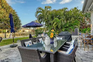 536 Ketch Ln, Longboat Key, FL 34228 - Photo 51