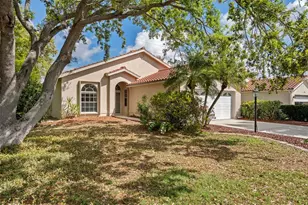 4334 Marcott Cir, Sarasota, FL 34233 - Photo 3