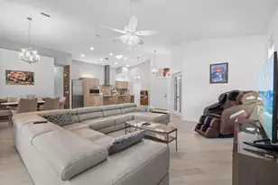 4334 Marcott Cir, Sarasota, FL 34233 - Photo 19