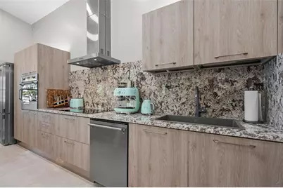 4334 Marcott Circle, Sarasota, FL 34233 - Photo 13