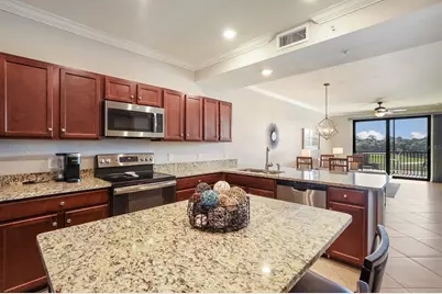 16904 Vardon Terrace #304, Bradenton, FL 34211 - Photo 7