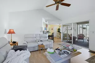 4173 Center Pointe Cir, Sarasota, FL 34233 - Photo 7