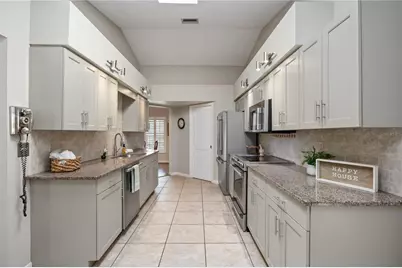 311 75th St Court NW, Bradenton, FL 34209 - Photo 11