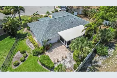 311 75th St Court NW, Bradenton, FL 34209 - Photo 41