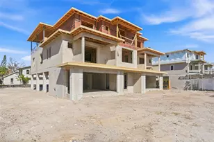 107 Tuna St, Anna Maria, FL 34216 - Photo 3