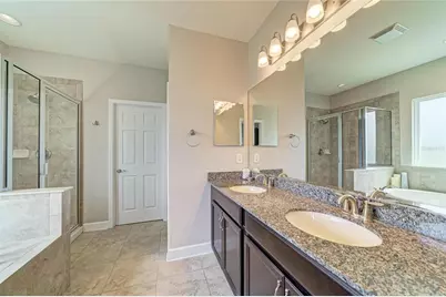 8425 Nandina Drive, Sarasota, FL 34240 - Photo 33
