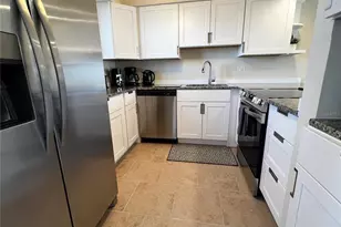 1801 Gulf Dr N, Bradenton Beach, FL 34217 - Photo 3