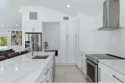 2473 Ringling Boulevard, Sarasota, FL 34237 - Photo 21