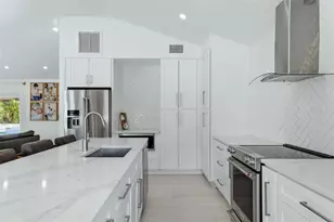 2473 Ringling Blvd, Sarasota, FL 34237 - Photo 21