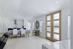 2473 Ringling Blvd, Sarasota, FL 34237 - Photo 9