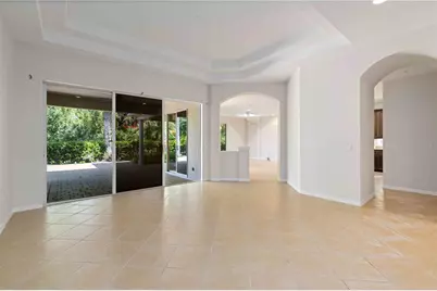 7815 Ashley Circle, University Park, FL 34201 - Photo 25