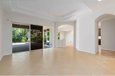 7815 Ashley Circle, University Park, FL 34201 - Photo 11