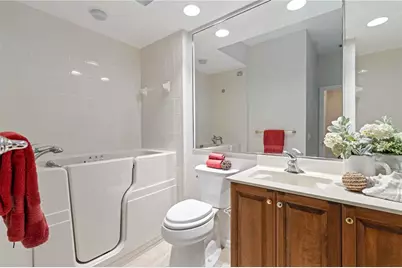 7815 Ashley Circle, University Park, FL 34201 - Photo 13