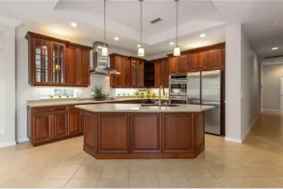 7815 Ashley Circle, University Park, FL 34201 - Photo 9