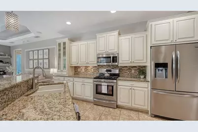 15005 Bowfin Terrace, Lakewood Ranch, FL 34202 - Photo 7