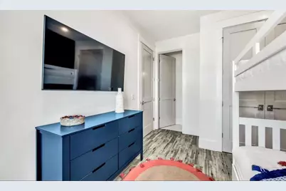 2210 Avenue A, Bradenton Beach, FL 34217 - Photo 35