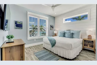 2210 Avenue A, Bradenton Beach, FL 34217 - Photo 17