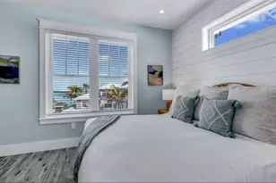 2210 Ave A, Bradenton Beach, FL 34217 - Photo 29