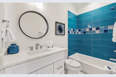 2210 Avenue A, Bradenton Beach, FL 34217 - Photo 23