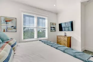 2210 Ave A, Bradenton Beach, FL 34217 - Photo 39