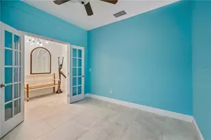 12146 Longview Lake Cir, Bradenton, FL 34211 - Photo 9