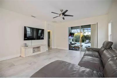 12146 Longview Lake Circle, Bradenton, FL 34211 - Photo 23