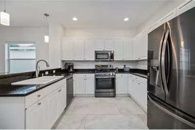12146 Longview Lake Circle, Bradenton, FL 34211 - Photo 11