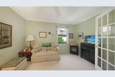 4310 74th Avenue E, Sarasota, FL 34243 - Photo 15
