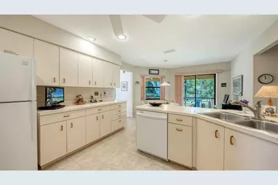 4310 74th Avenue E, Sarasota, FL 34243 - Photo 23